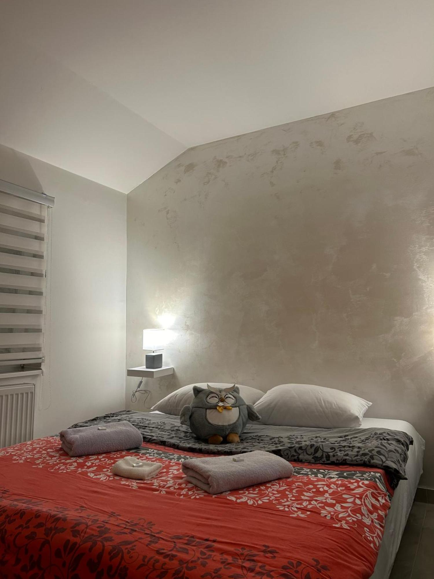 Apartman Diamond Lux Surcin Luaran gambar
