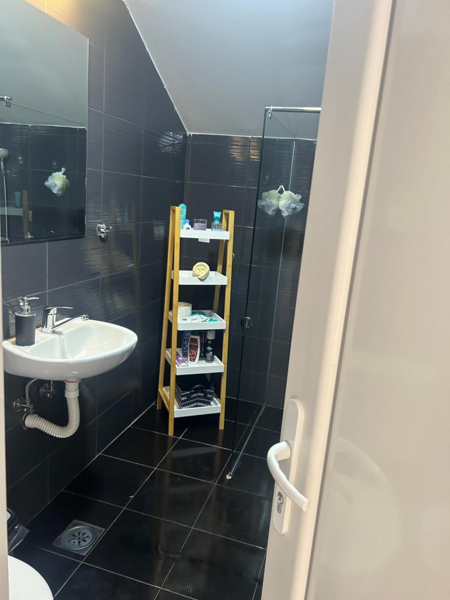 Apartman Diamond Lux Surcin Luaran gambar